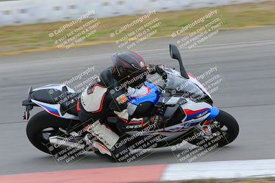 media/Oct-16-2022-Fastrack Riders (Sun) [[609ae93014]]/Level 4/Session 2 Inside turn 9/